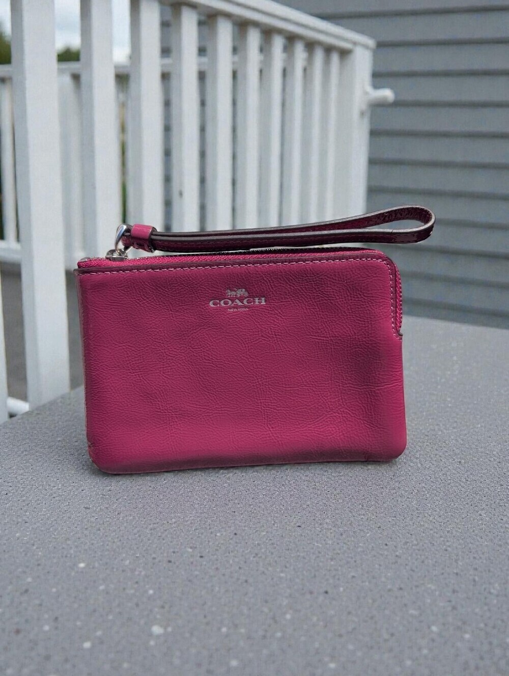 Coach Corner Zip Wristlet /Wallet/Pink Patent Leather (NWT)